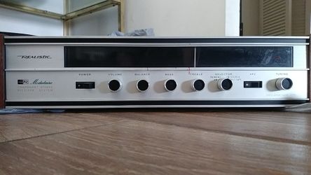 Realistic Modulaire Component Stereo Receiver System 12-1470 and 2 speakers