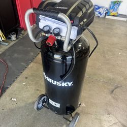 Husky 20 Gallon Air Compressor 