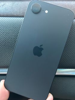 iPhone 16e