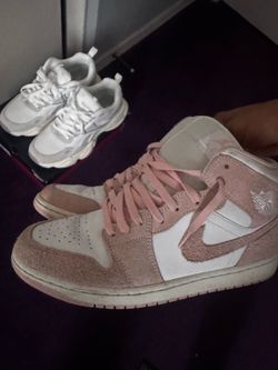 Size 10 Jordan 1s