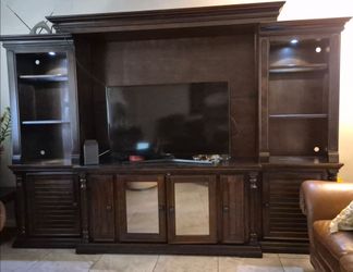 Wall Entertainment Unit