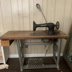 Singer Industrial Sewing Machine 