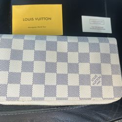 Louis Vuitton Wallet