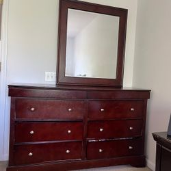 Mirror Dresser 