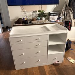 Infant dresser