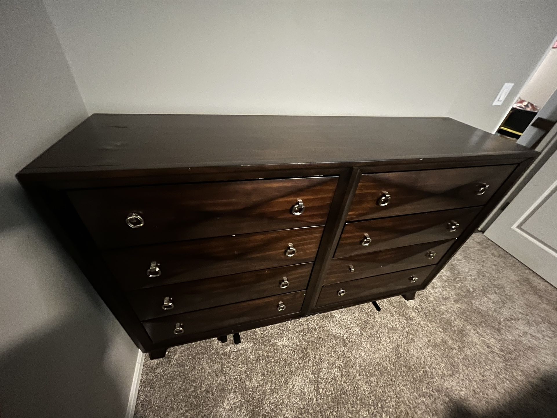 Slightly Used Bedroom Set For Sale Immediate for Sale in Colorado