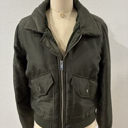 Olive puffer jacket size S