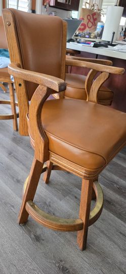 Bar stools free