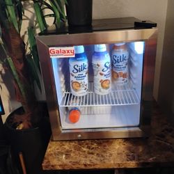New Condition Mini Fridge With Keys $80