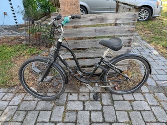 Beach cruiser bike