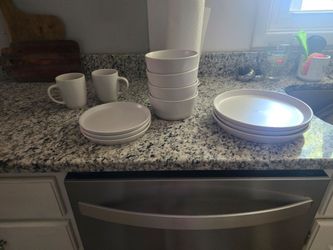 White dish set- incomplete