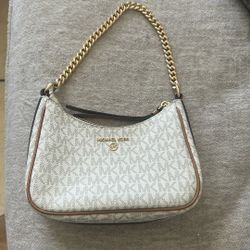 Micheal Kors Handbag 