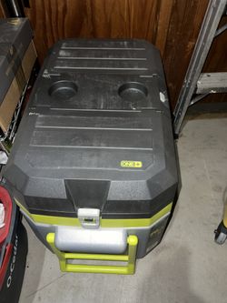 Ryobi Battery Powered Ice less Cooler