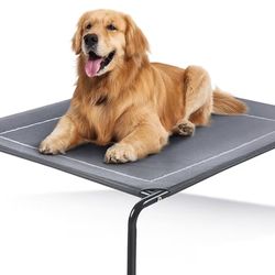 Elevated dog bed breathable