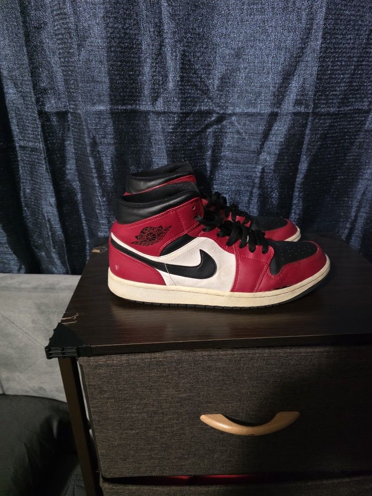 Jordan 1s Size 11 NEED GONE ASAP