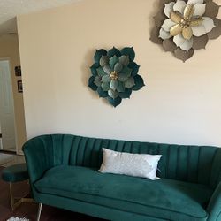 Couch And Chairs 
