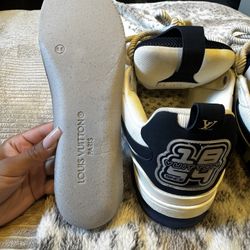 Louis Vuitton Skate Shoes - Marine (SIZE 8.5)