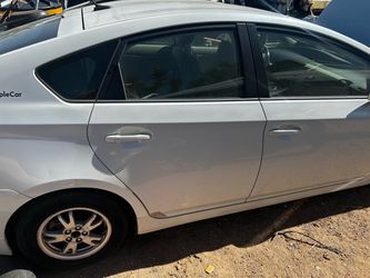 2010 Toyota Prius part out
