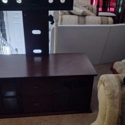 TV Stand 4 Feet W 20 In L