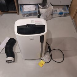 Delonghi Pinguino portable air conditioner (a/c)