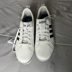 Adidas shoes (Size:11 1/2) PICK UP 