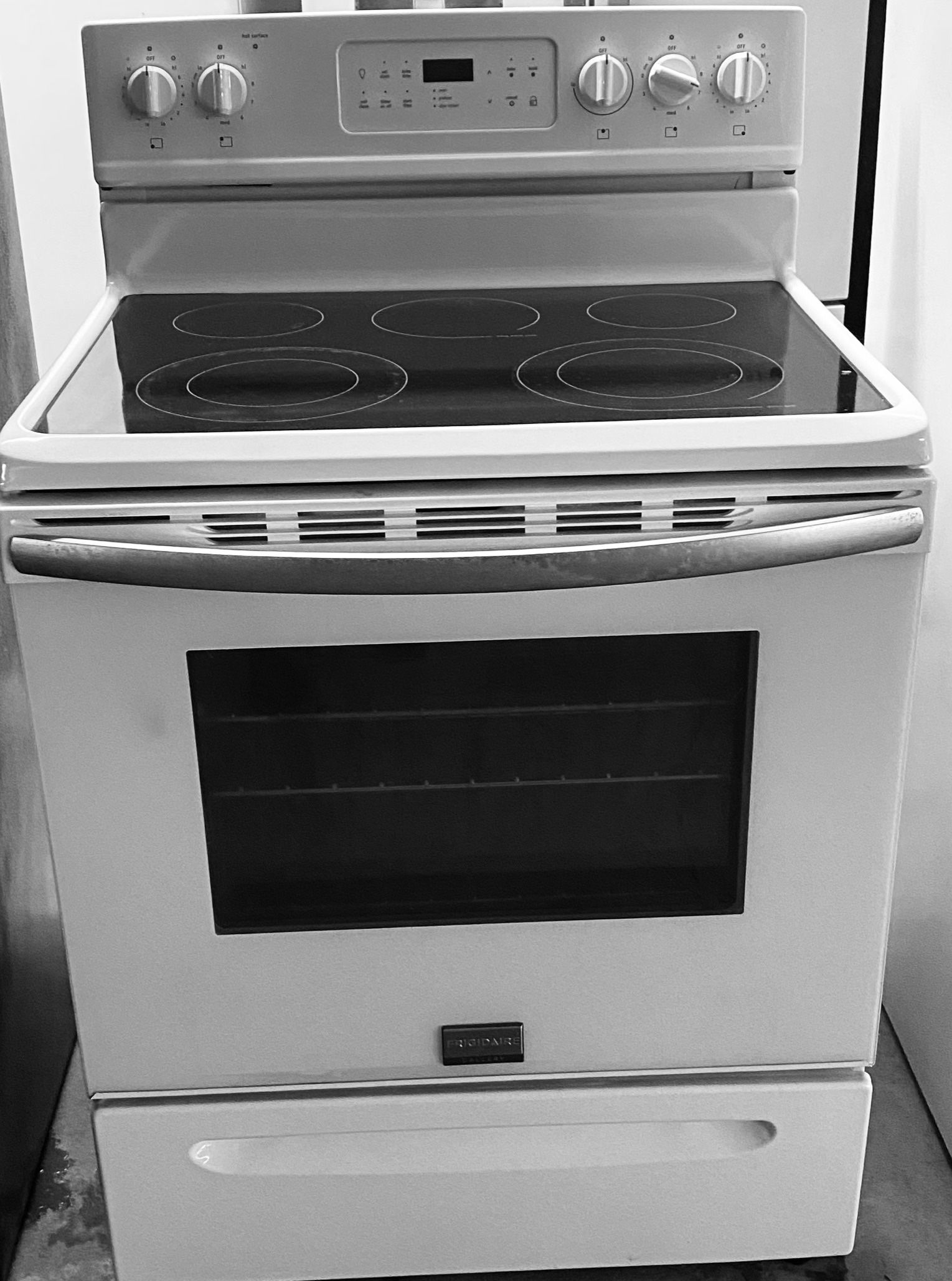 Frigidaire Smooth Top Stove 