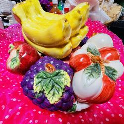 FOR SALE CERAMIC TABLE FRUIT
