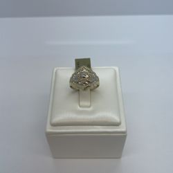 14k Gold Ring. New.