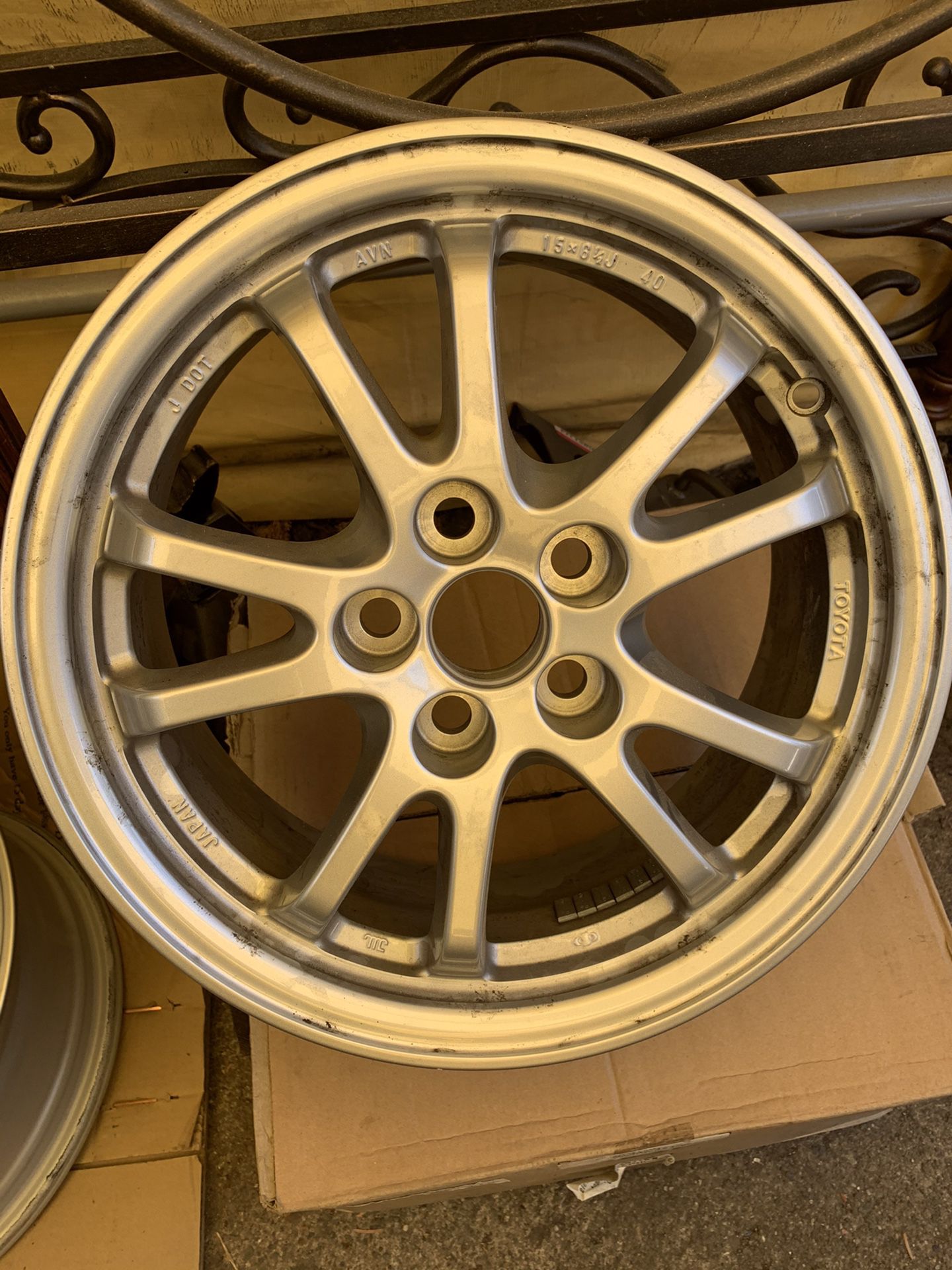 Rims only sizes 15 no scratch or damage clean Toyota Prius and Toyota Corolla fit any car