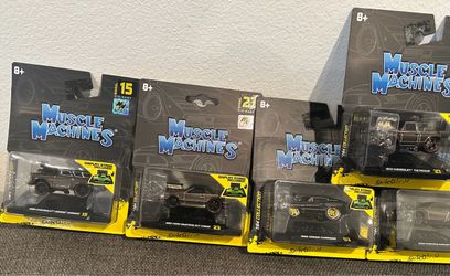 Toys muscle machines chases