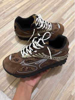 Brown botegas