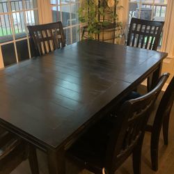 Dark Wooden Table With 6 Chairs