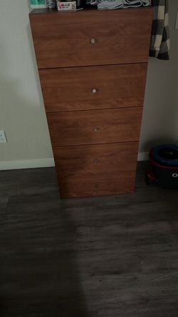 5-Drawer Tall Wooden Dresser