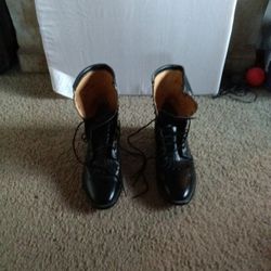 Laredo Dancing Boots, 11 d