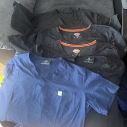 Woman’s Scrubs