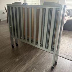 Baby Crib 