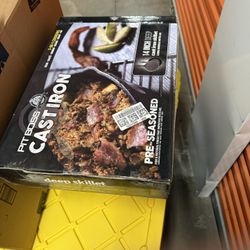 Brand New Cast Iron Pitboss Skillet With Lid