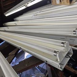 8 Feet Florescent Lights With Working Lights