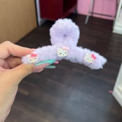 Hello Kitty Fluffy Hair Clip