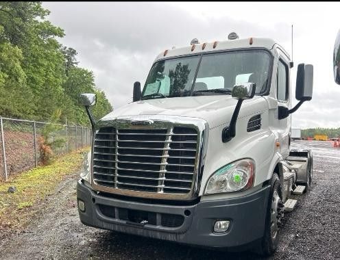 2019 Freightliner 113