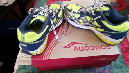 Boys saucony size 1.5