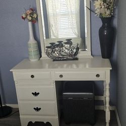 Bedroom / Recamara