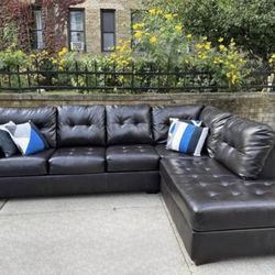 FREE DELIVERY (Natuzzi Sectional)