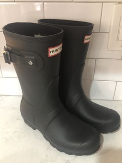 Brand New Black Matte Hunter Boots size 5
