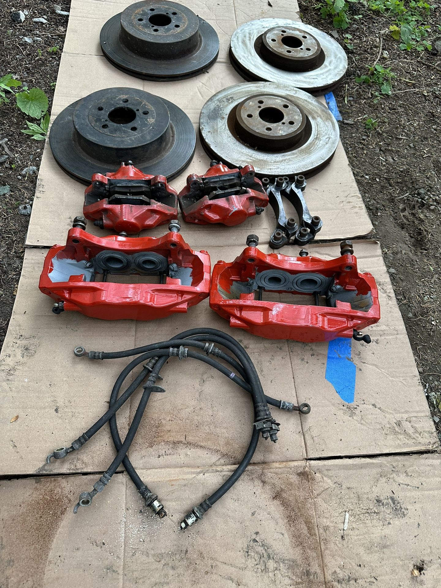 GENUINE SET OF BREMBO 4 PISTON BRAKE CALIPERS RED QTY 4 FRONT