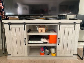 Entertainment Center / TV Stand