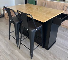 Kitchen island