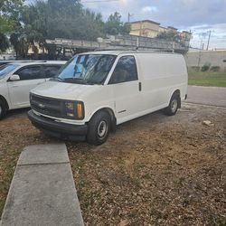 2000 Chevy Express 2500