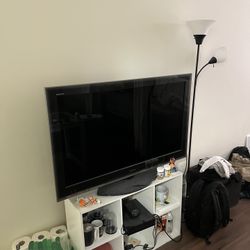 35-40 Inch TV