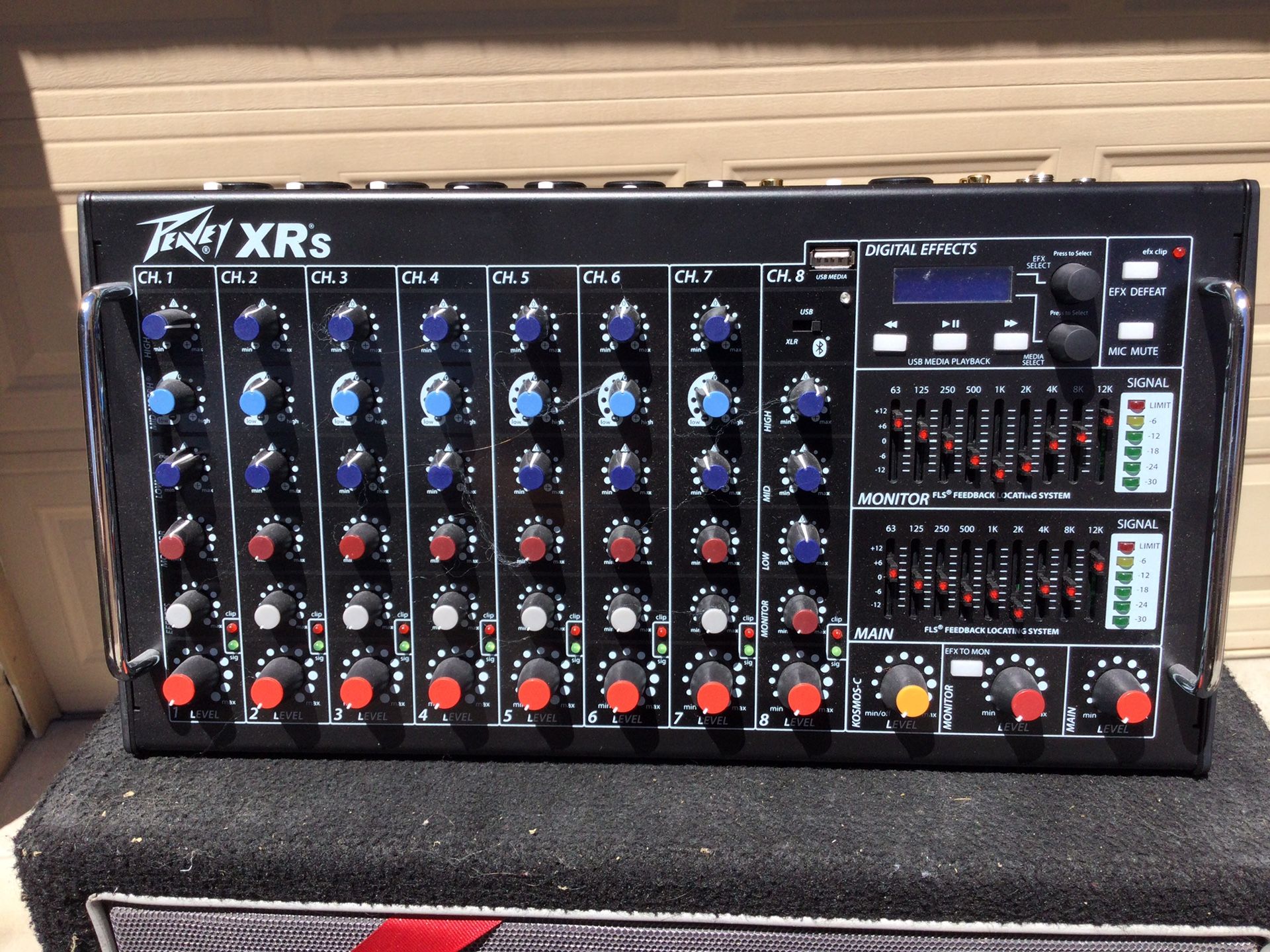 Peavey XRs Powered Mixer Full PA Speakers, Wedges, Stands, Cables And Wedges